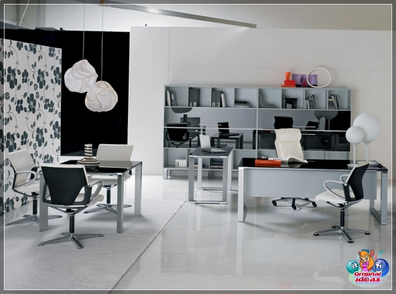 cabinet The modern cabinet allows the presence of modern chandeliers and table lamps