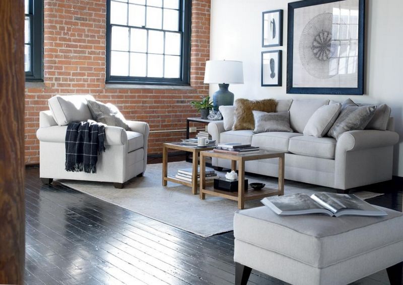 Möbel in hellen Farben vergrößern den Raum optisch