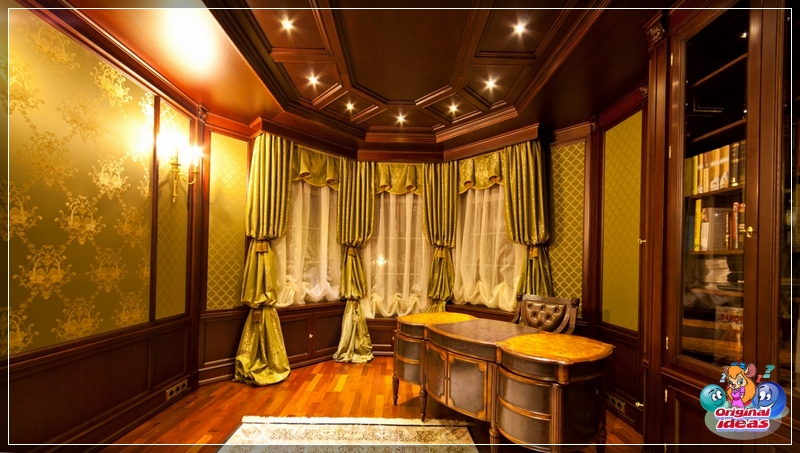 Jedwabna tapeta w biurze w stylu angielskim