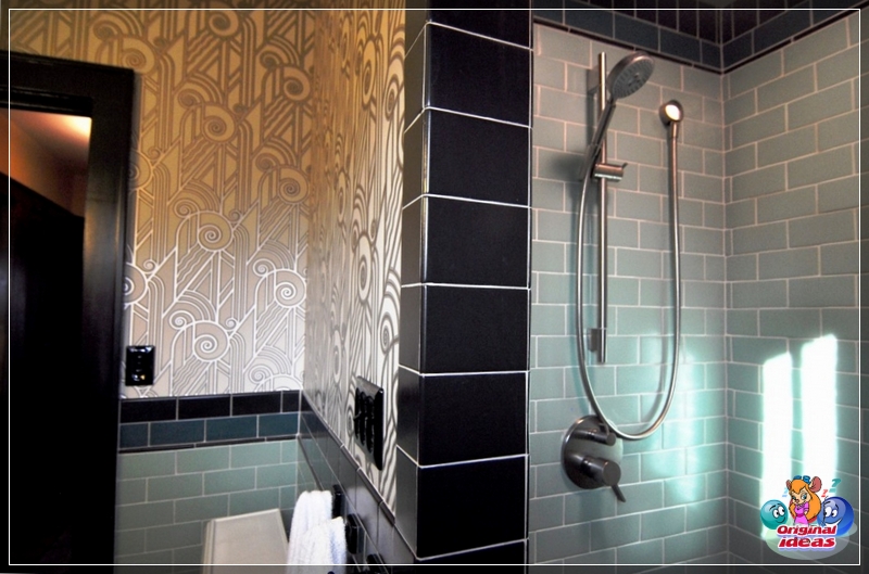 bathroom bathroom