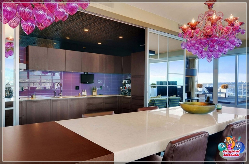 chandelier A chandelier in the kitchen can be not only a source of light, but also an important decorative element