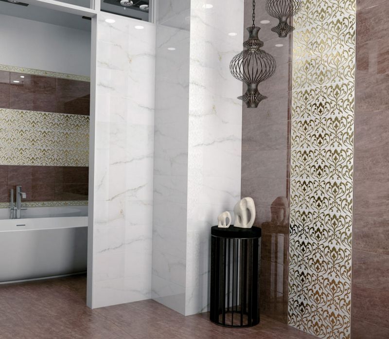 bathroom bathroom