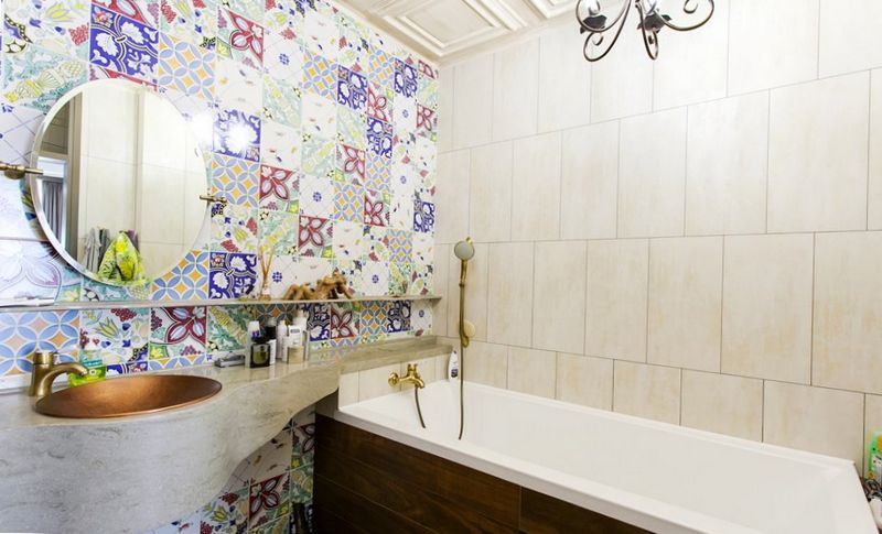 bathroom bathroom