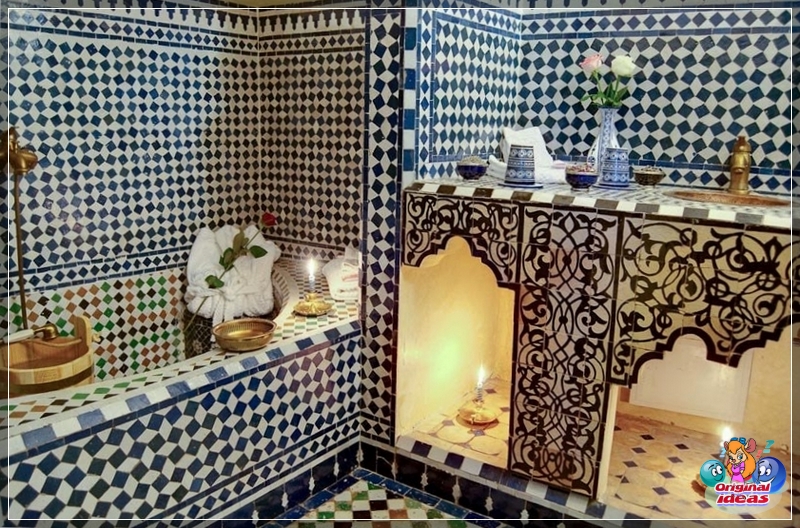 bathroom bathroom