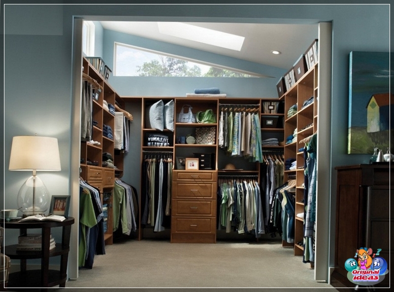 design Dressing room in the attic