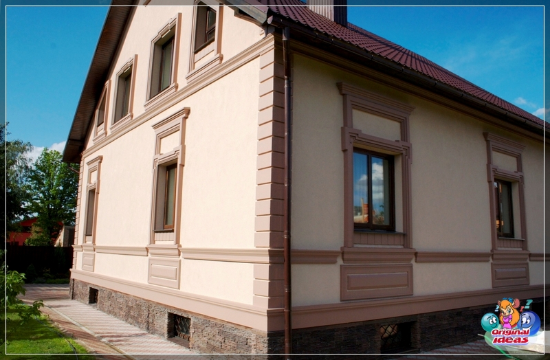 option Finishing the facade of a frame house with plaster will be inexpensive