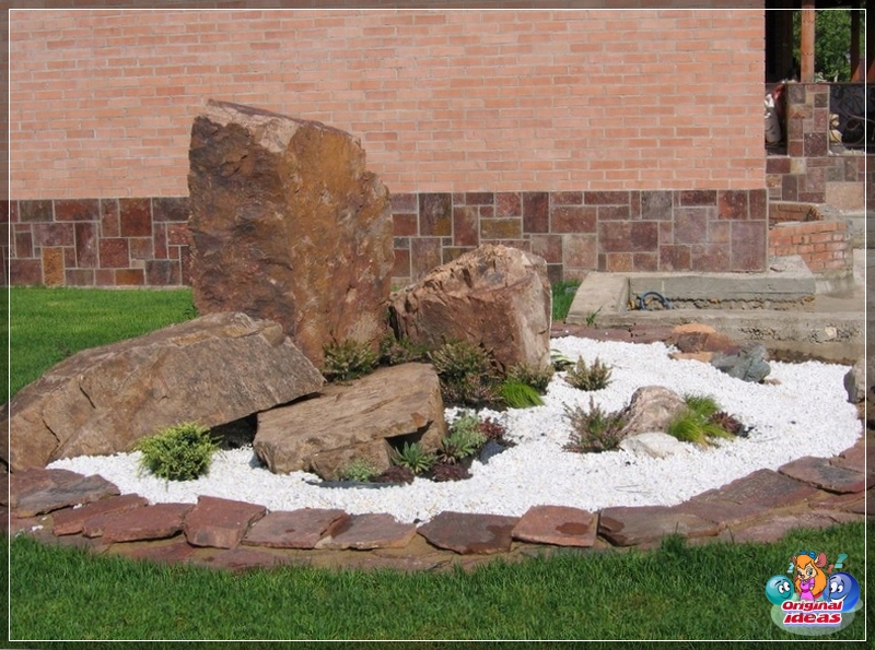 Boulders and granite tiles in landscaping